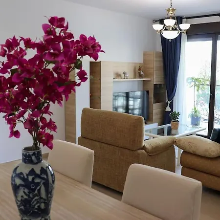 Oasis In With Parking 5min From The *